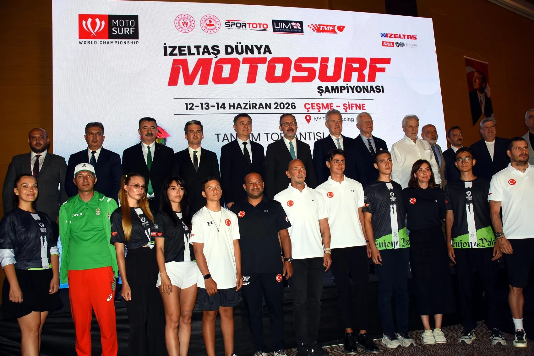 Çeşme 100 sporcuyla dev motosurf şampiyonasına hazırlanıyor
