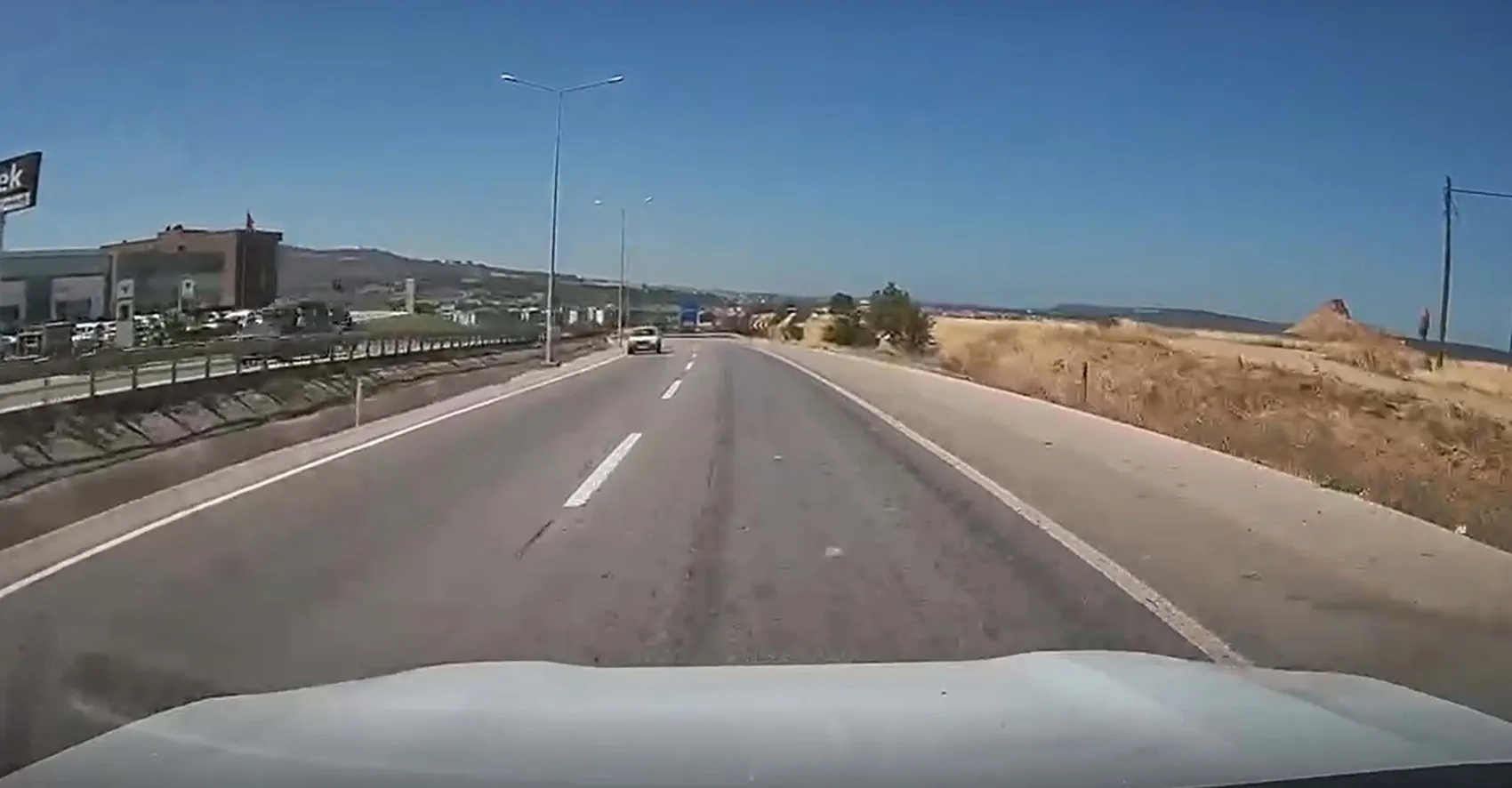 Çanakkale yolunda ters yöne giren sürücü dehşet saçtı