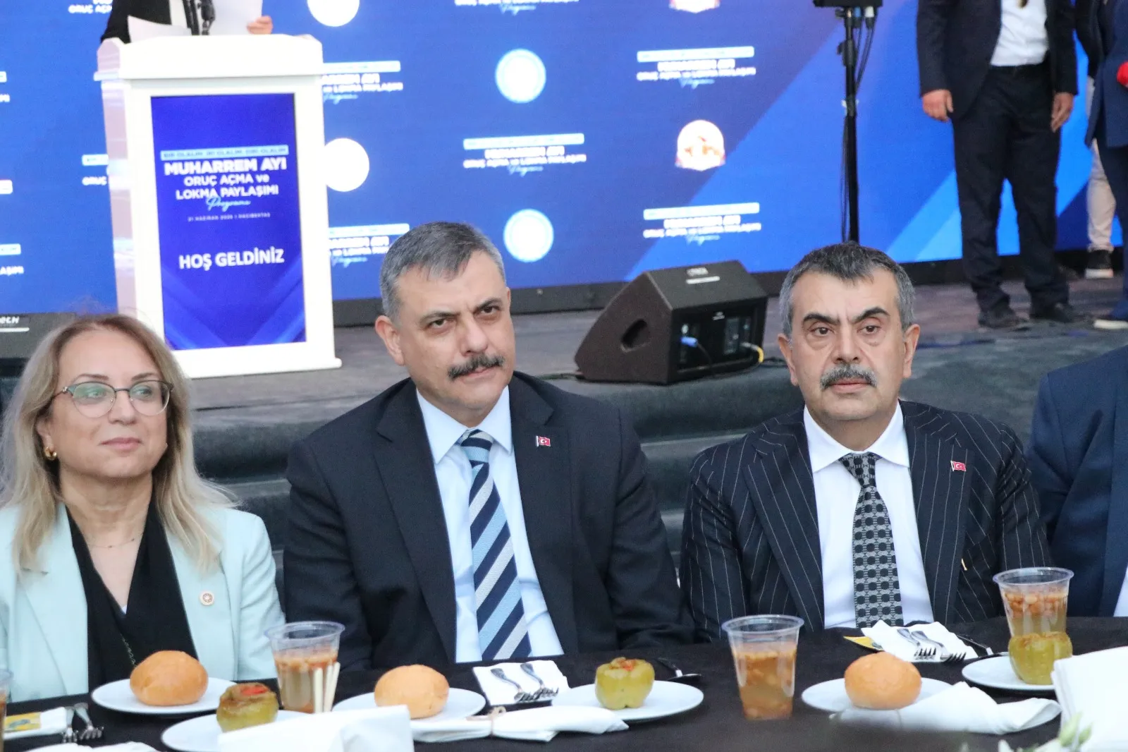 Bakan Çiftçi Nevşehir’de Muharrem lokmasını paylaştı