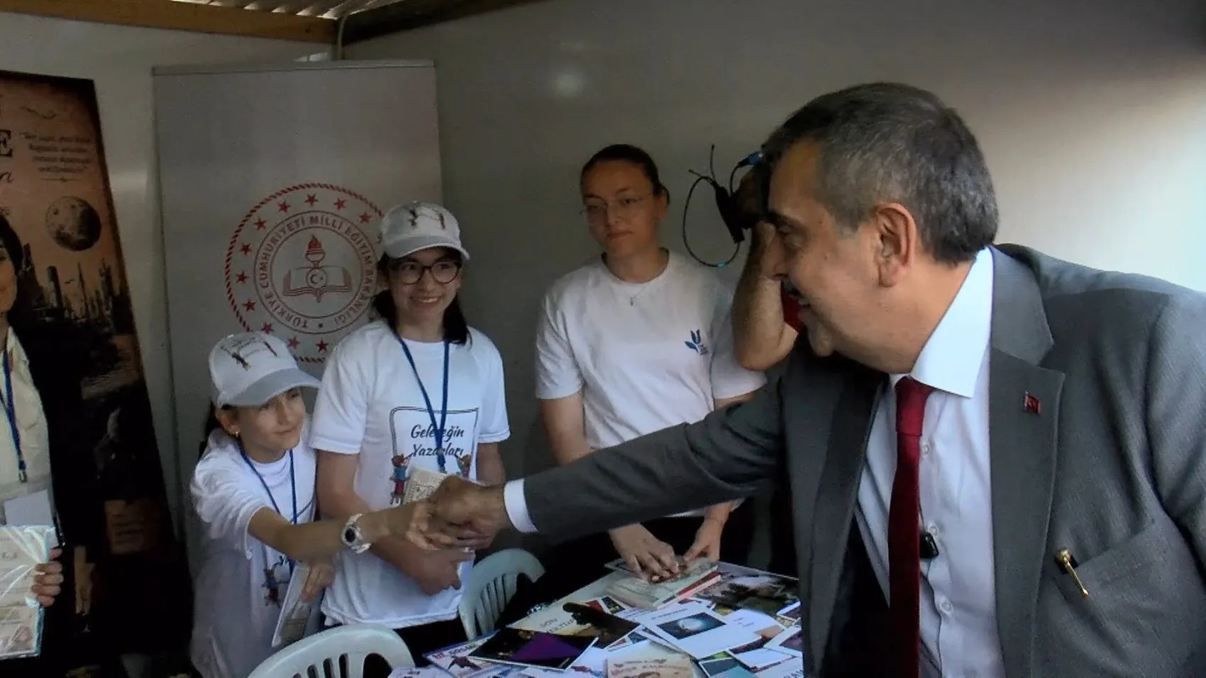 İstanbul’un öğrencileri 3 bin farklı kitapla görücüye çıktı