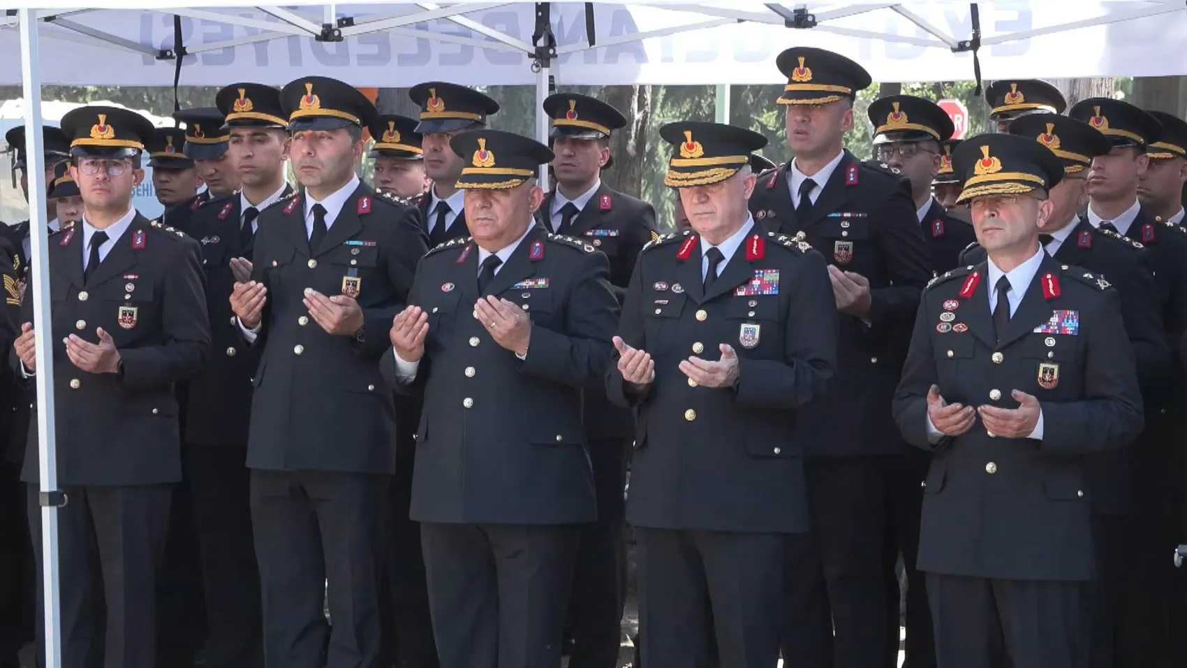Jandarma teşkilatı kuruluş yıl dönümünde şehitlerini andı