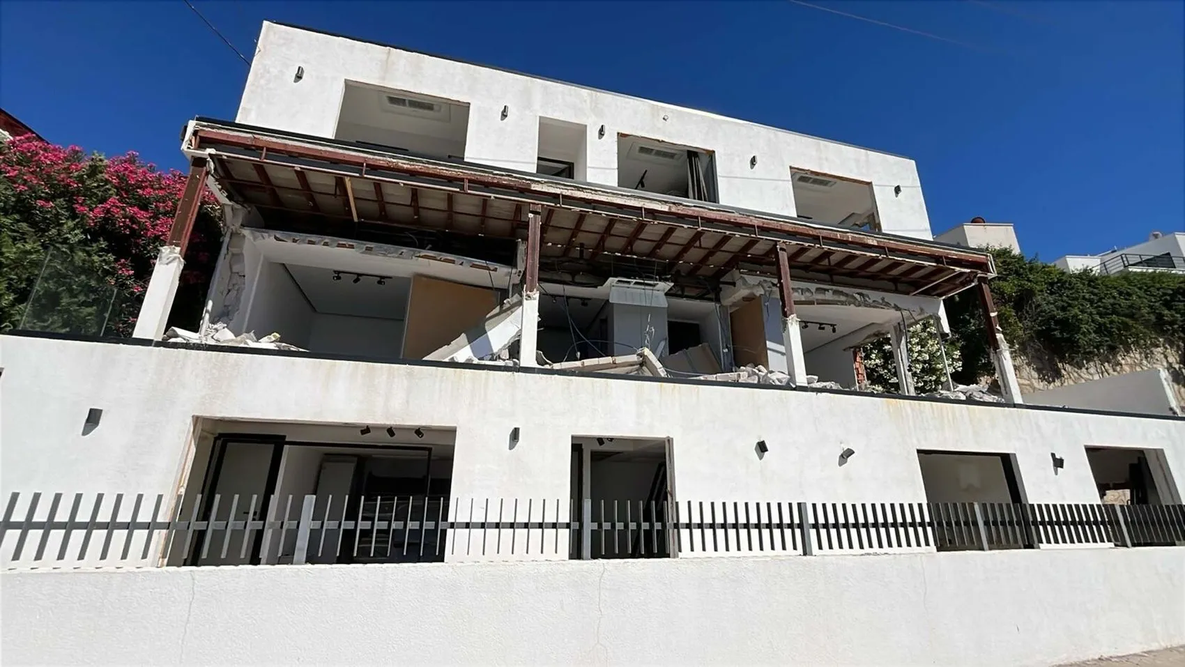 Bodrum’da kaçak yapılaşmaya karşı yıkım mesaisi hız kesmiyor