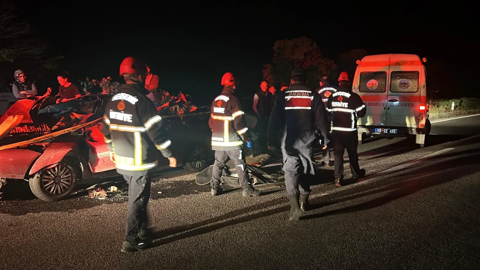 Nevşehir yolunda gece saatlerinde feci kaza