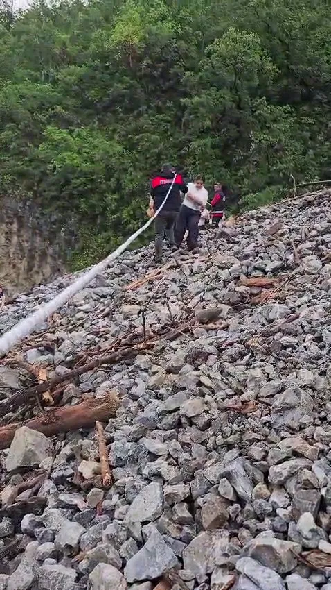 Düziçi’nde sağanak hayatı durdurdu