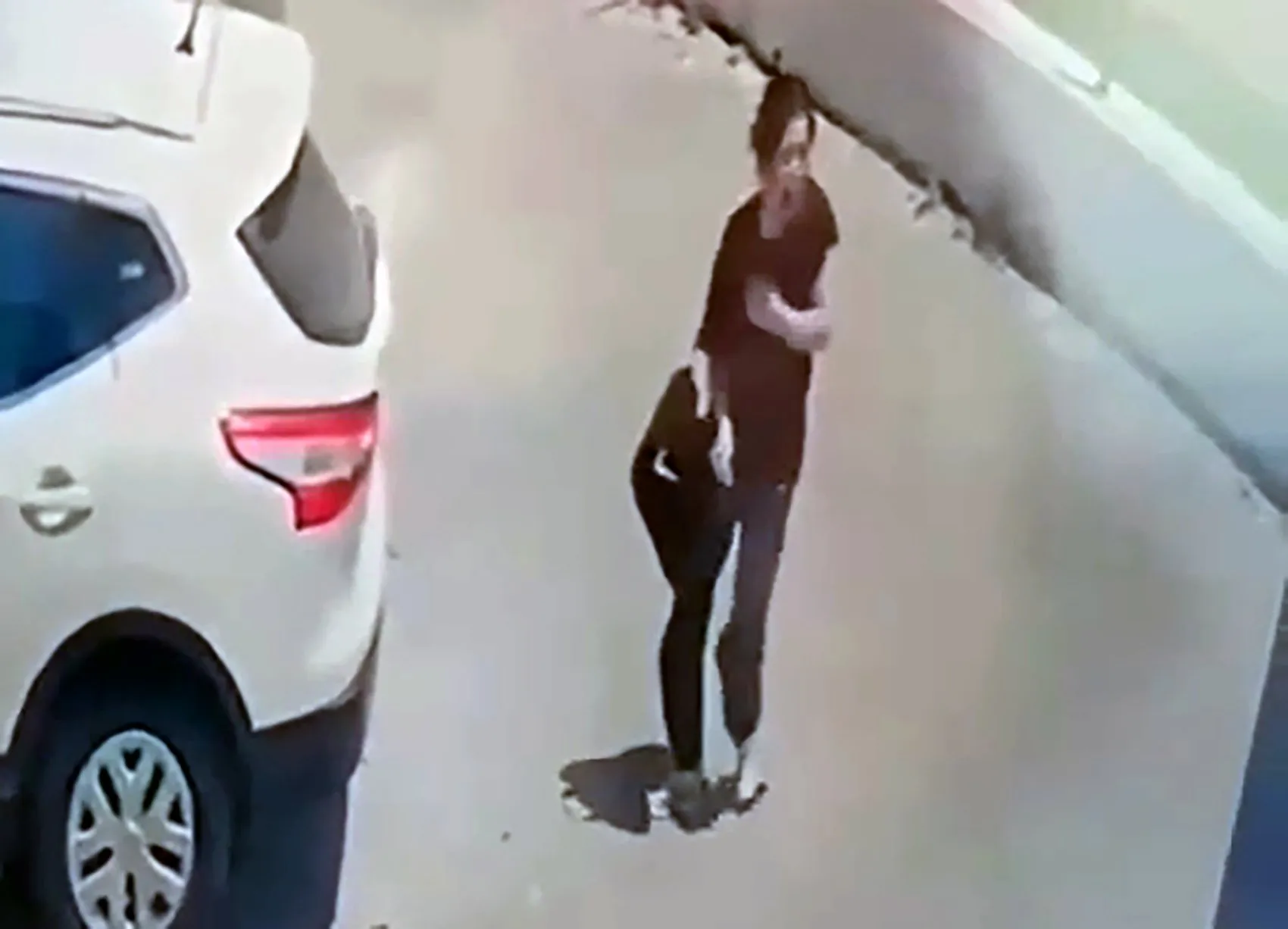 Adana'da sokak ortasında vahşi saldırı