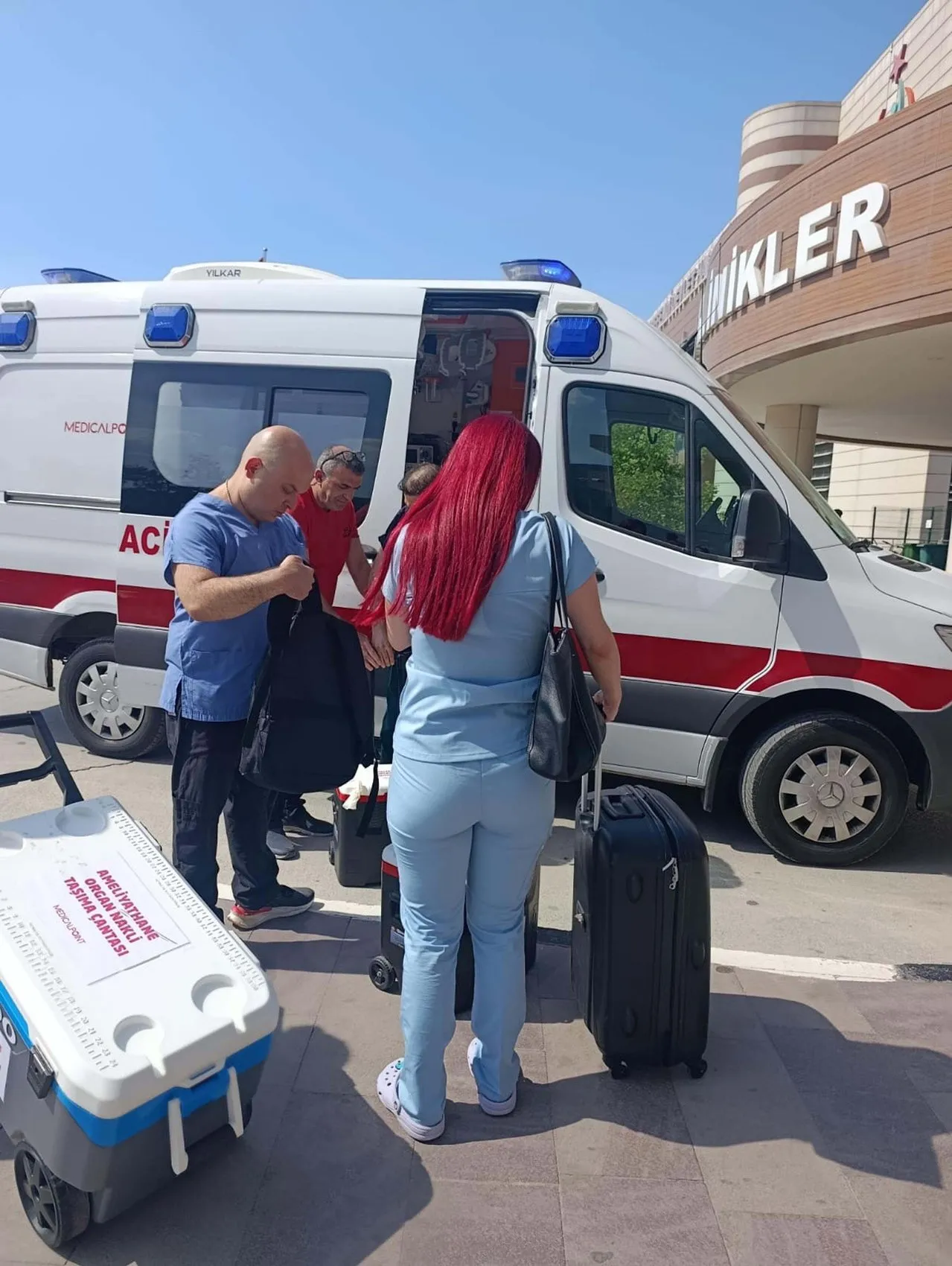Emekli öğretmenin bağışı üç kişiye yeni bir hayat sundu