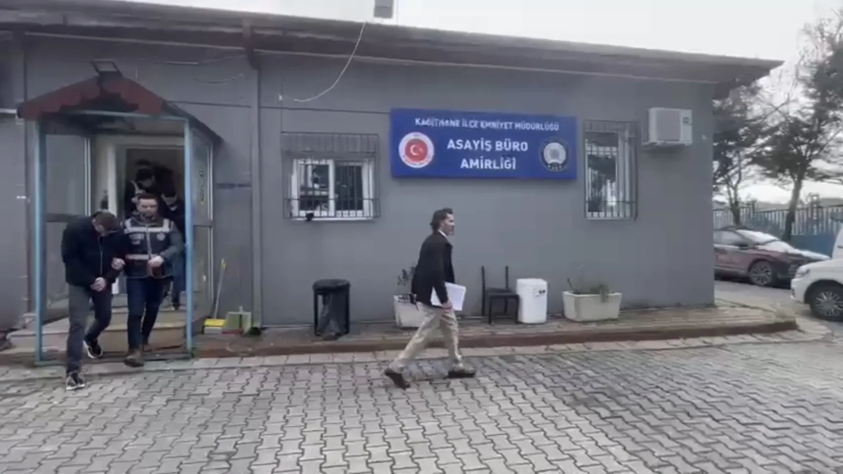250 kilometre yol gidip 740 bin liralık altın çaldılar