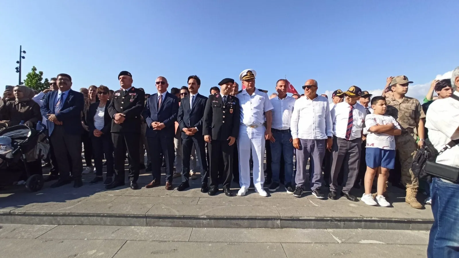 İskenderun’da jandarma komandolarından nefes kesen gösteri