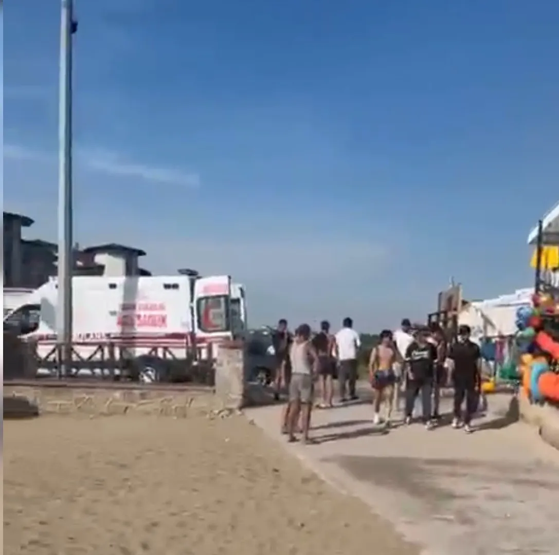 Darıca sahilinde iki kardeş denizde boğulma tehlikesi yaşadı