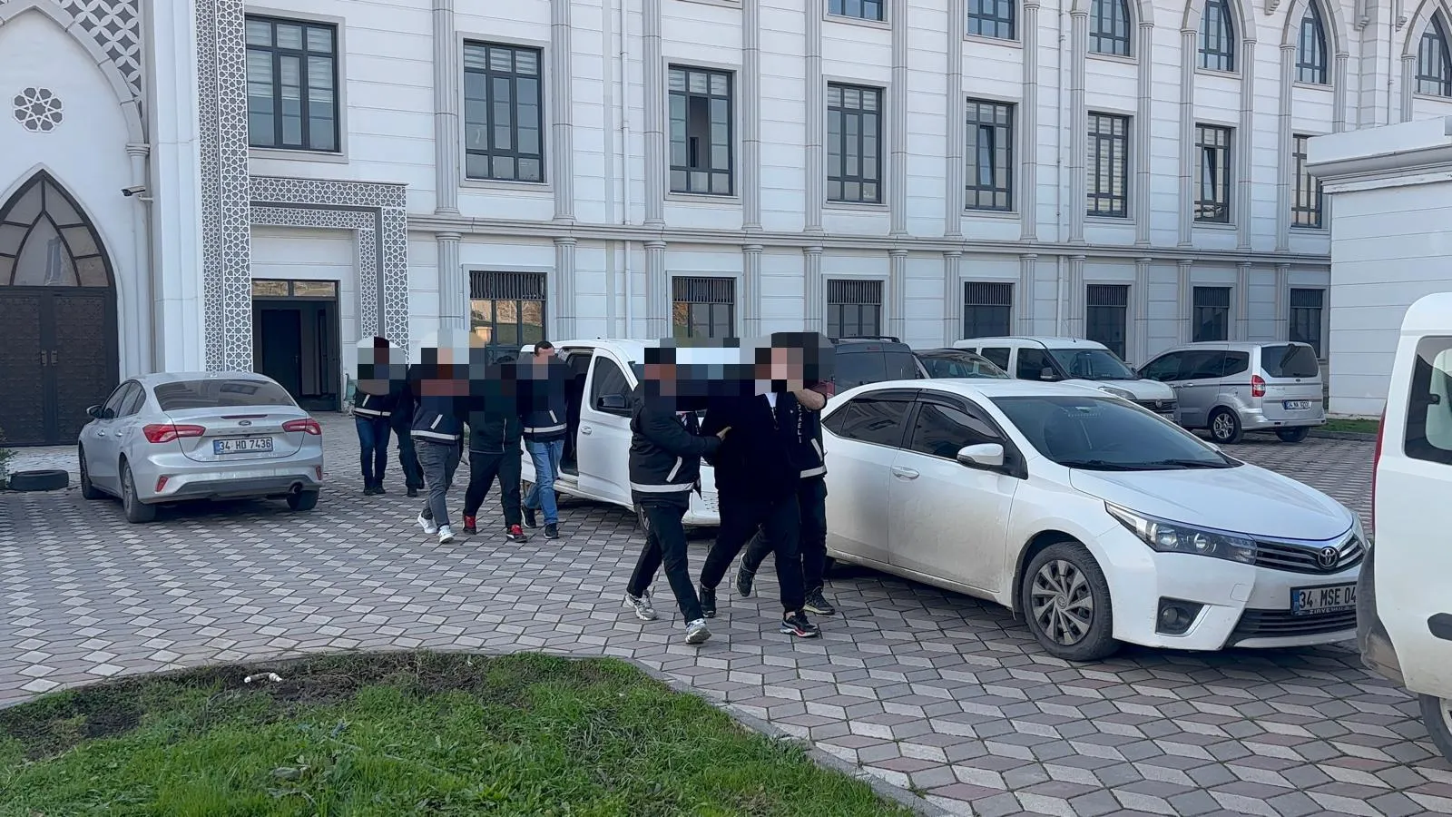 İzmit'te eski futbolcunun öldürüldüğü silahlı kavga mahkemeye taşındı