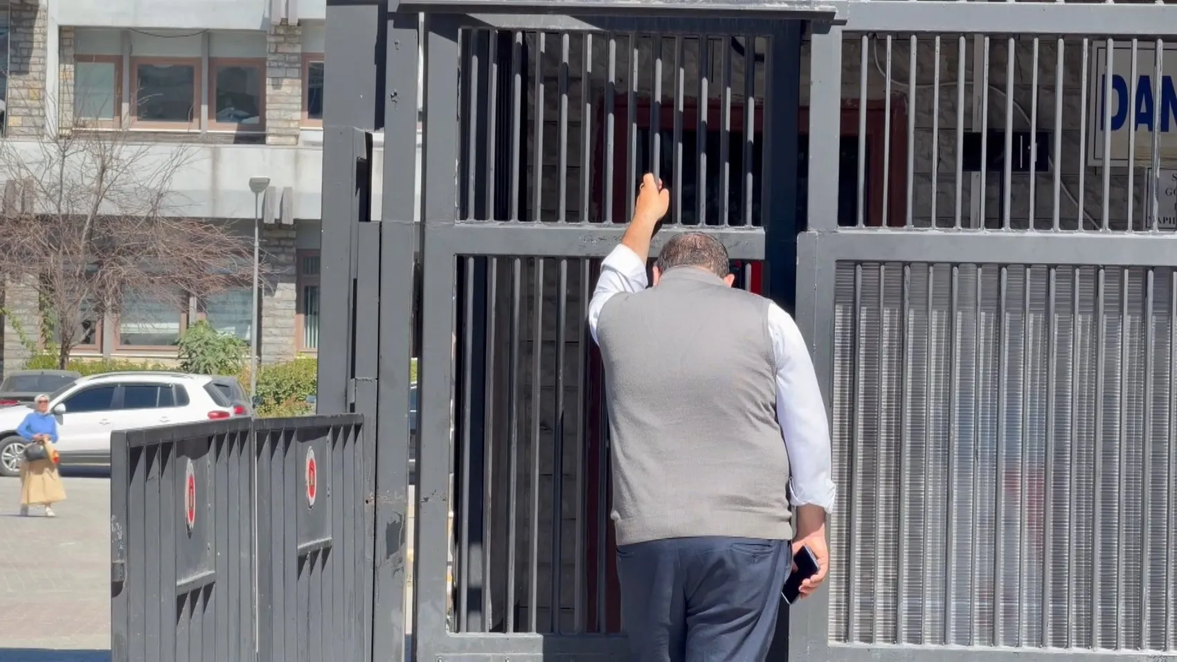 Fatih’te skuter kazası kamerada Bir kişi hayatını kaybetti