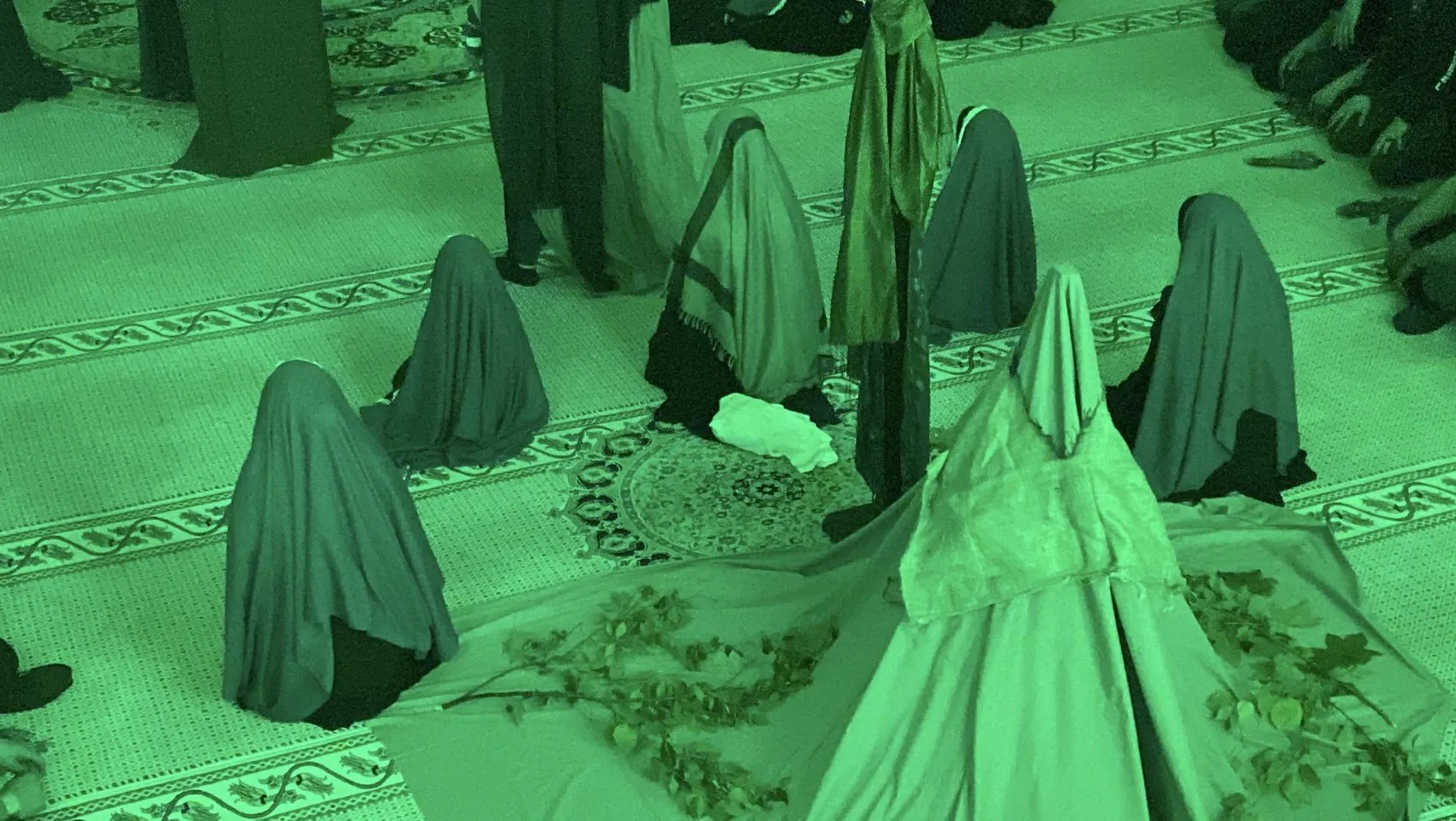 Kars’ta Kerbela yasını tutan binlerce kişi meydanlara indi