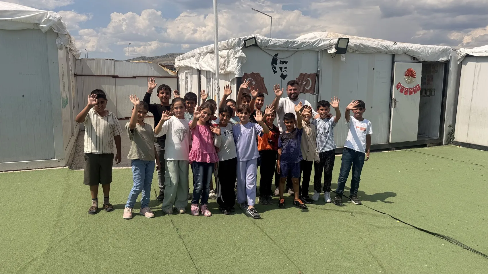 Adıyamanlı depremzede çocukların İstanbul hayali gerçek oldu