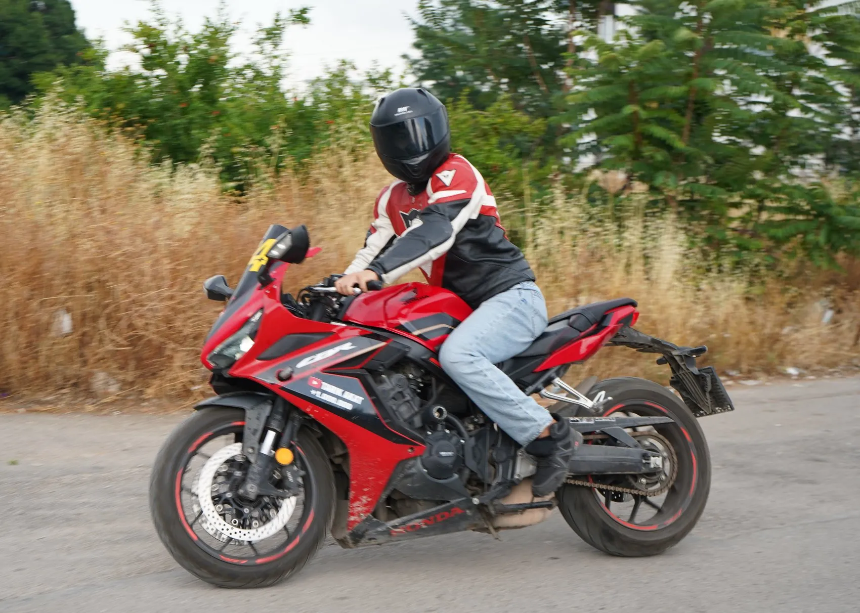 Kaza sonrası imkansızı başardı Tarık yeniden motosiklet üzerinde
