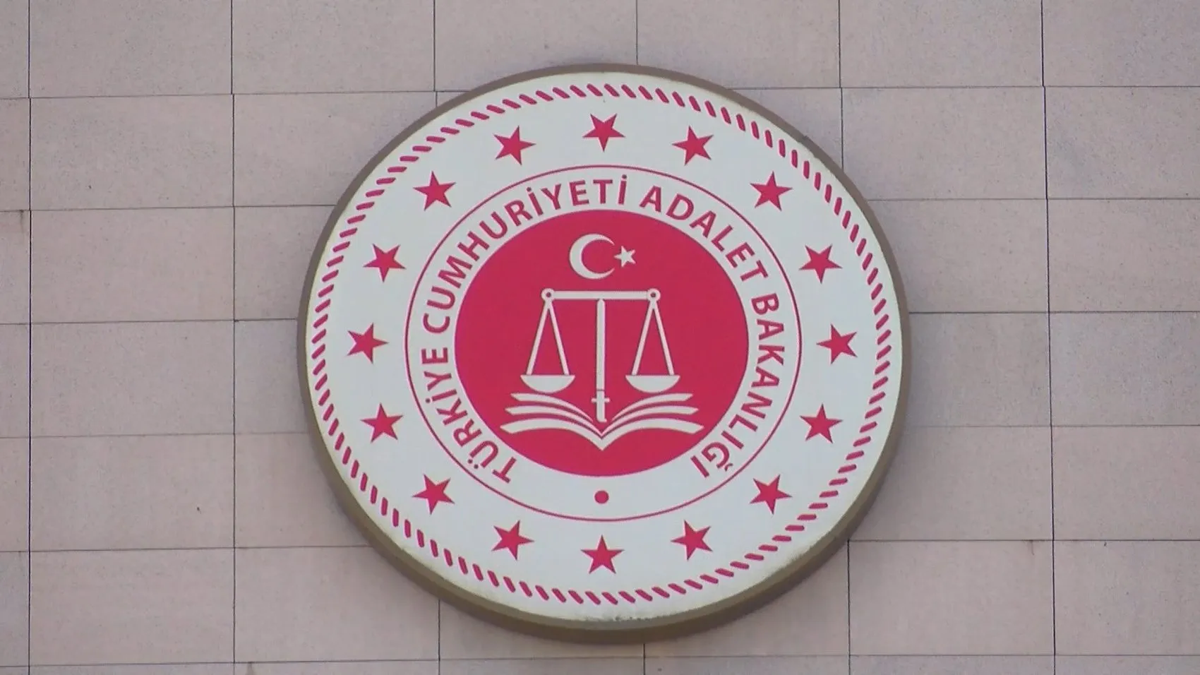 İş insanından rüşvet itirafı Menderes Belediyesi beni iki kez dolandırdı