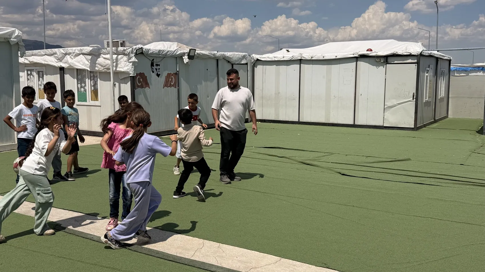 Adıyamanlı depremzede çocukların İstanbul hayali gerçek oldu