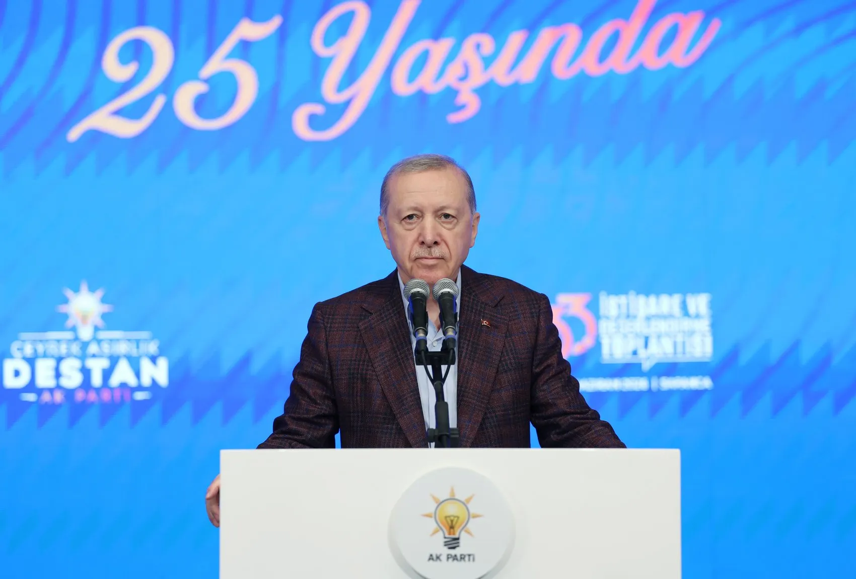 Erdoğan'dan CHP'ye çağrı Vesayetten arının