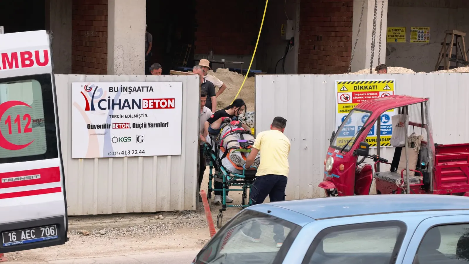 İnegöl'de inşaat kazası işçiyi 5. kattan vinçle indirdiler