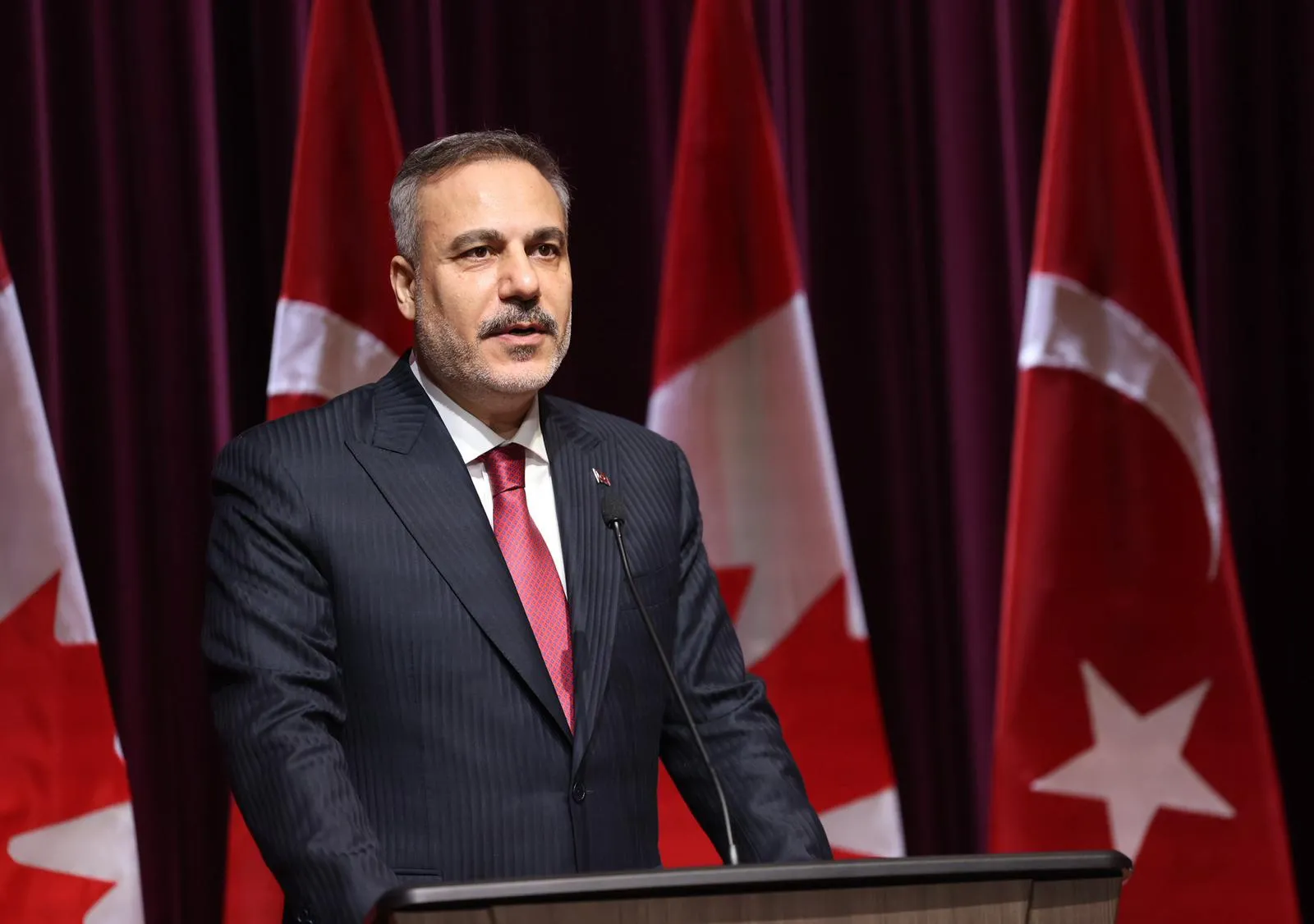 Dışişleri Bakanı Fidan Kanada ile yeni dönemin kapısını aralıyor