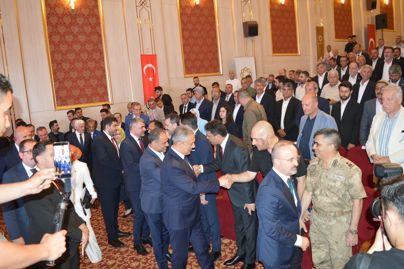 Çocukları hedef alan çetelere devletten sert uyarı geldi