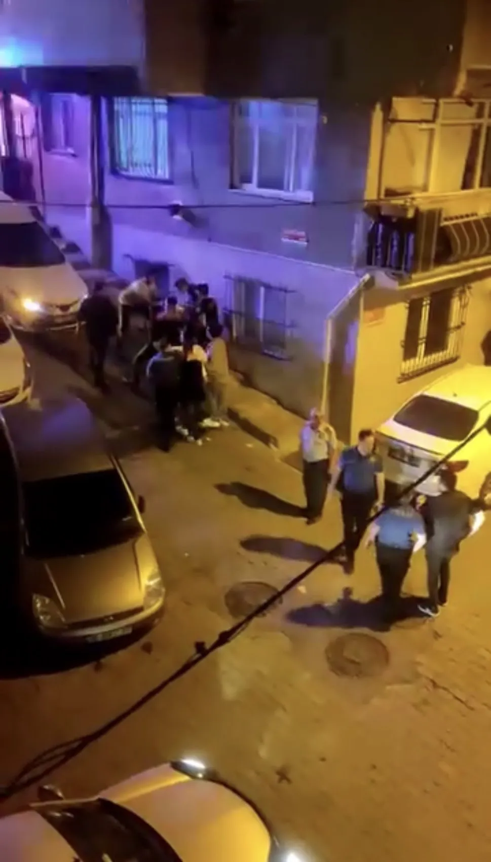Kağıthane’de uyuşturucu baskınında şüphelileri kaçırma girişimi
