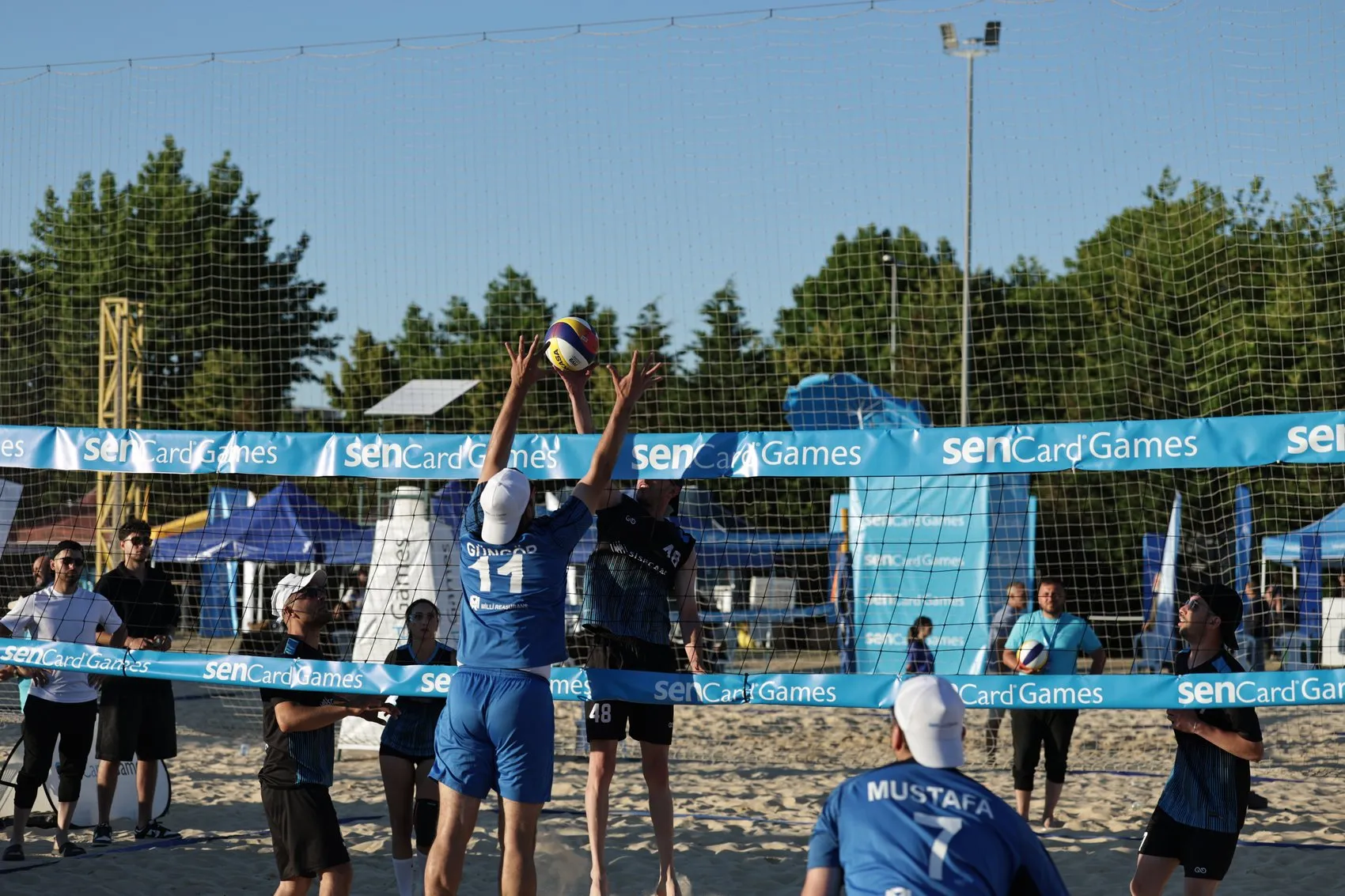 İş dünyası Maltepe’de sporla bir araya geldi