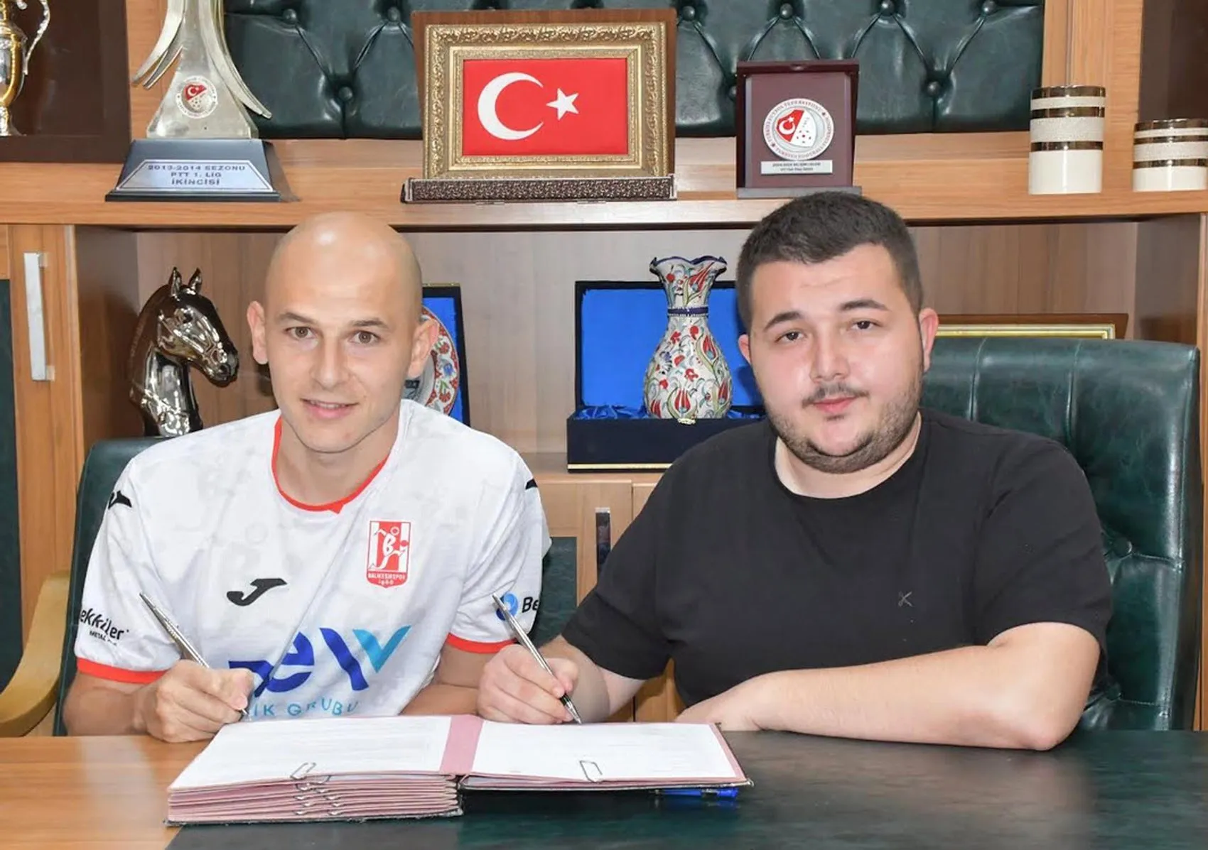 Balıkesirspor orta sahayı tecrübeli isimle güçlendirdi
