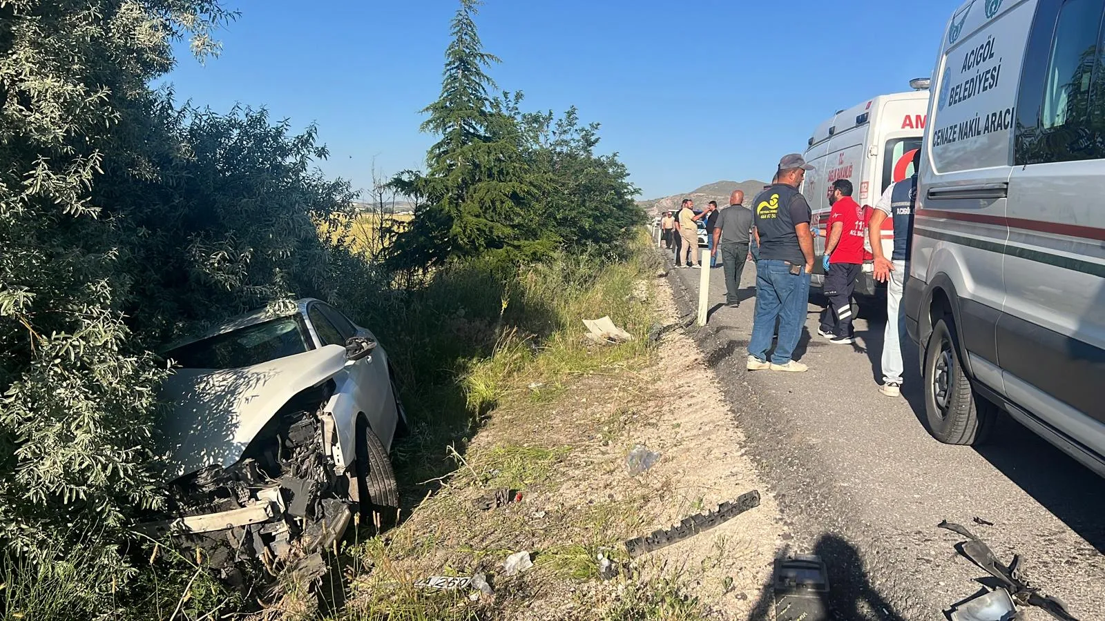 Nevşehir'de park halindeki araca çarpan otomobilde bir kişi can verdi