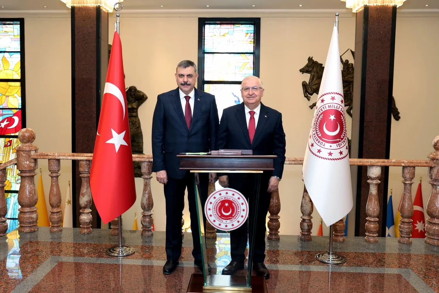Bakanlıktaki kritik zirveden dikkat çeken kareler