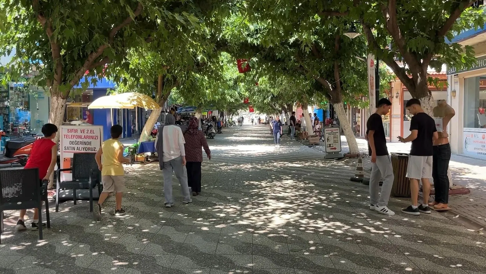 Aydın Germencik'te kısa süreli deprem paniği