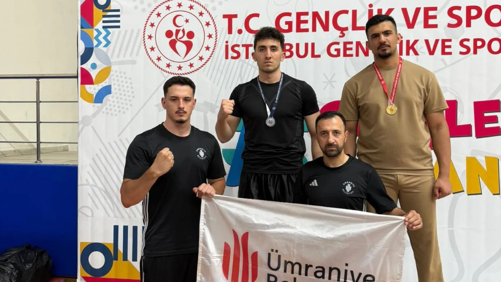 Ümraniyeli kick boksçular İstanbul seçmelerinden dört madalyayla döndü