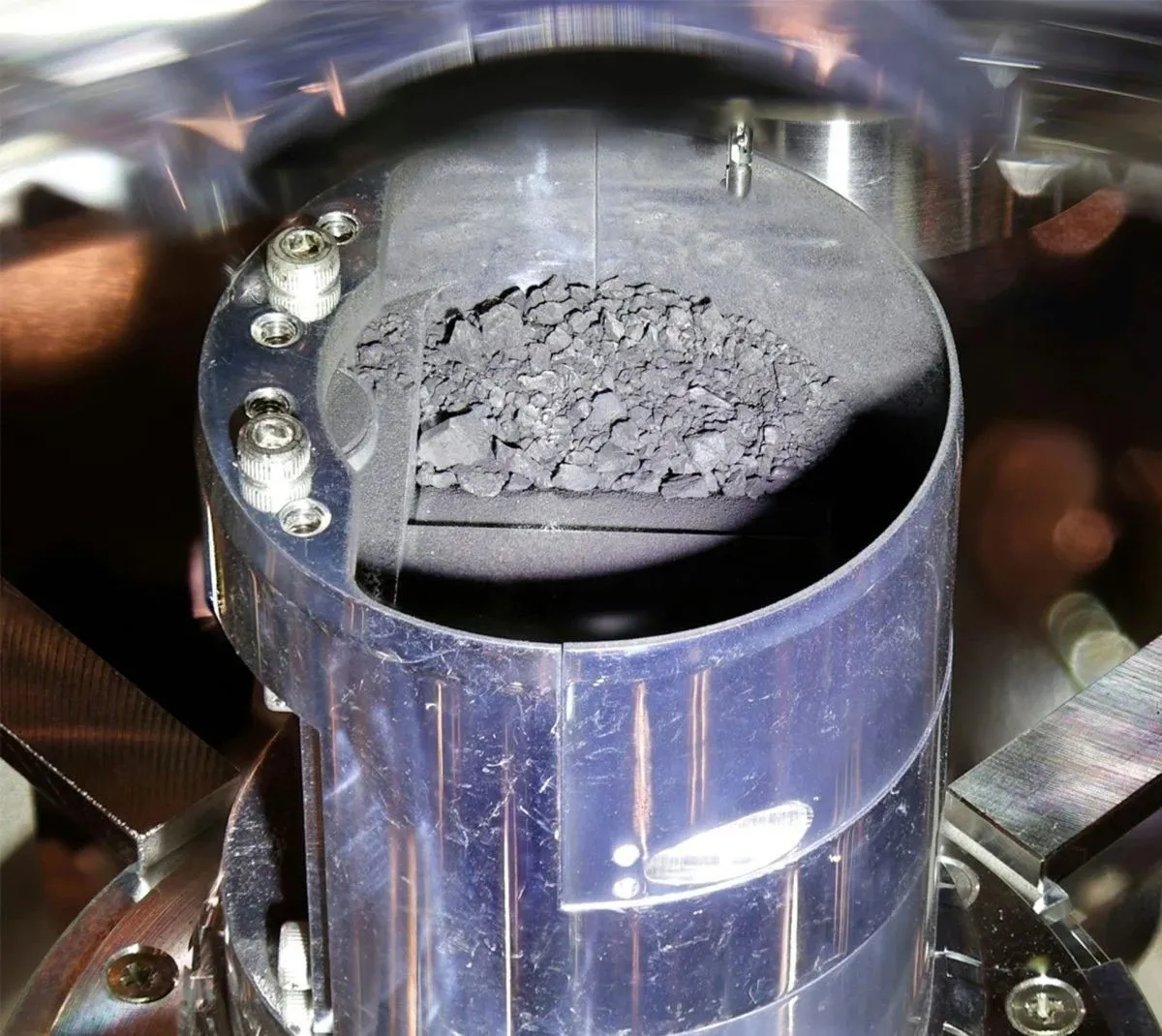 Bu Asteroit, Yaşamın Kökenine Dair Bildiklerimizi Değiştirebilir