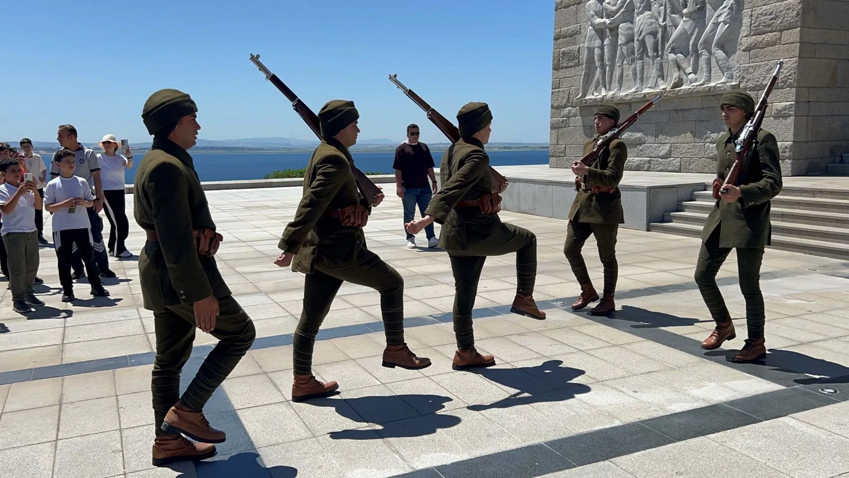 Çanakkale’de tarihi nöbet başladı