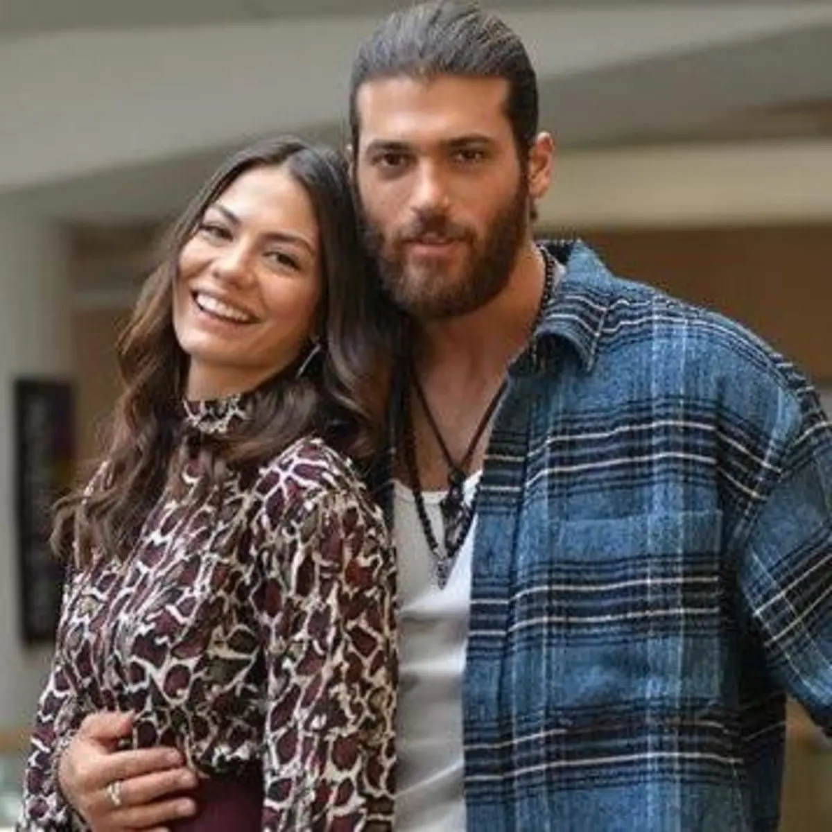 Can Yaman durmuyor: Şimdi de Demet Özdemir iddiası... 3