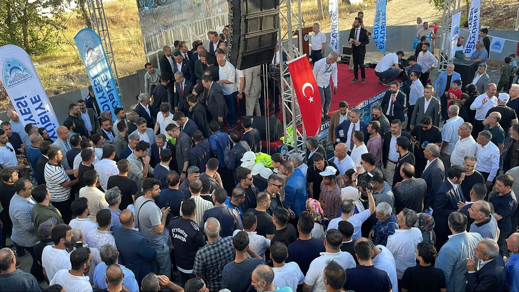 Şanlıurfa'da eski cezaevi alanı yeni belediye binası oluyor
