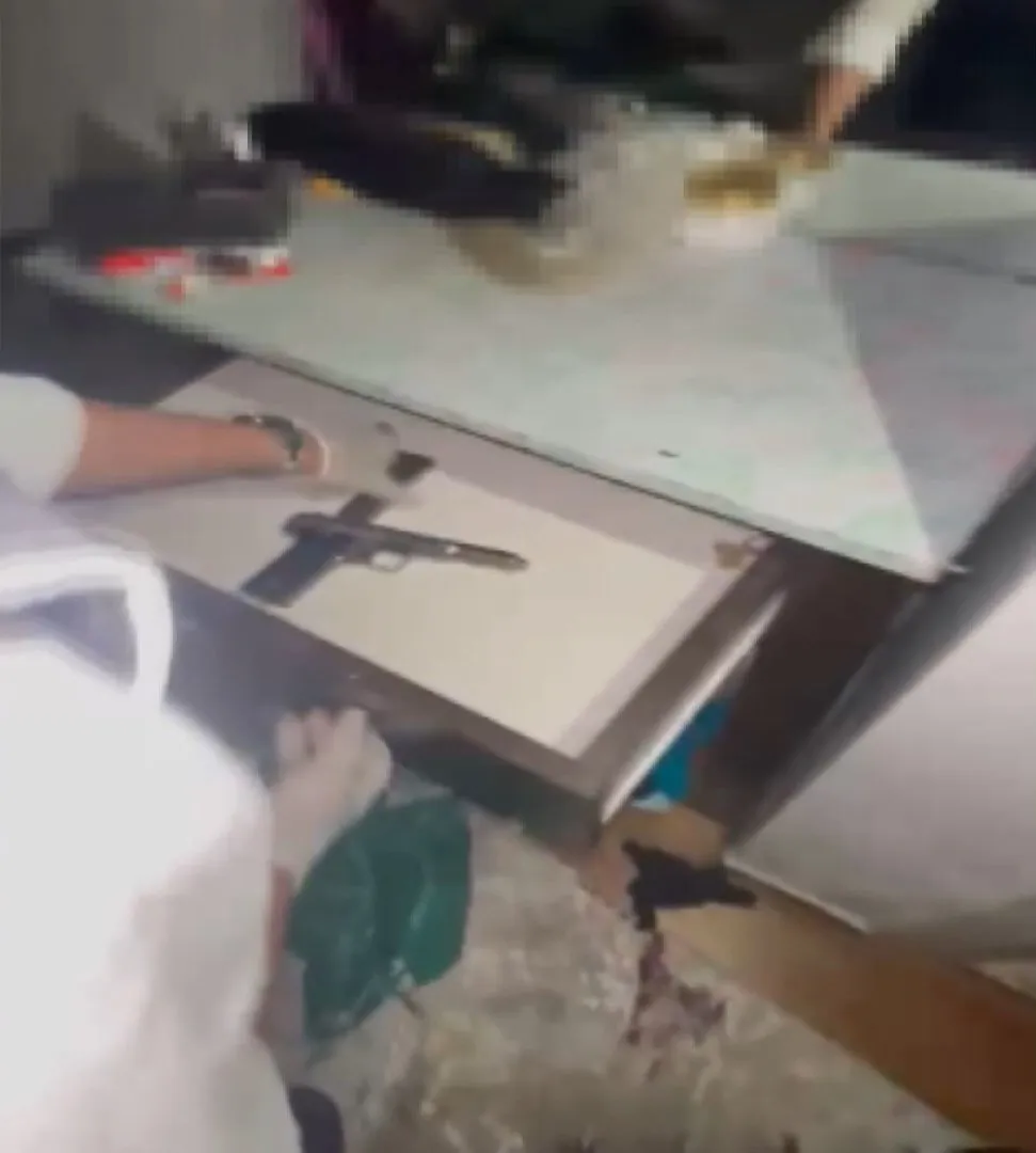 Ümraniye'deki adrese baskın Silah ve uyuşturucuyla yakalandılar
