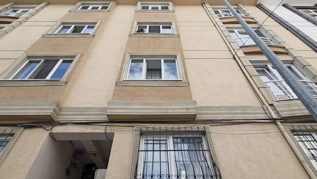 Esenyurt’ta dehşet anları Eniştesi aracını ateşe verdi