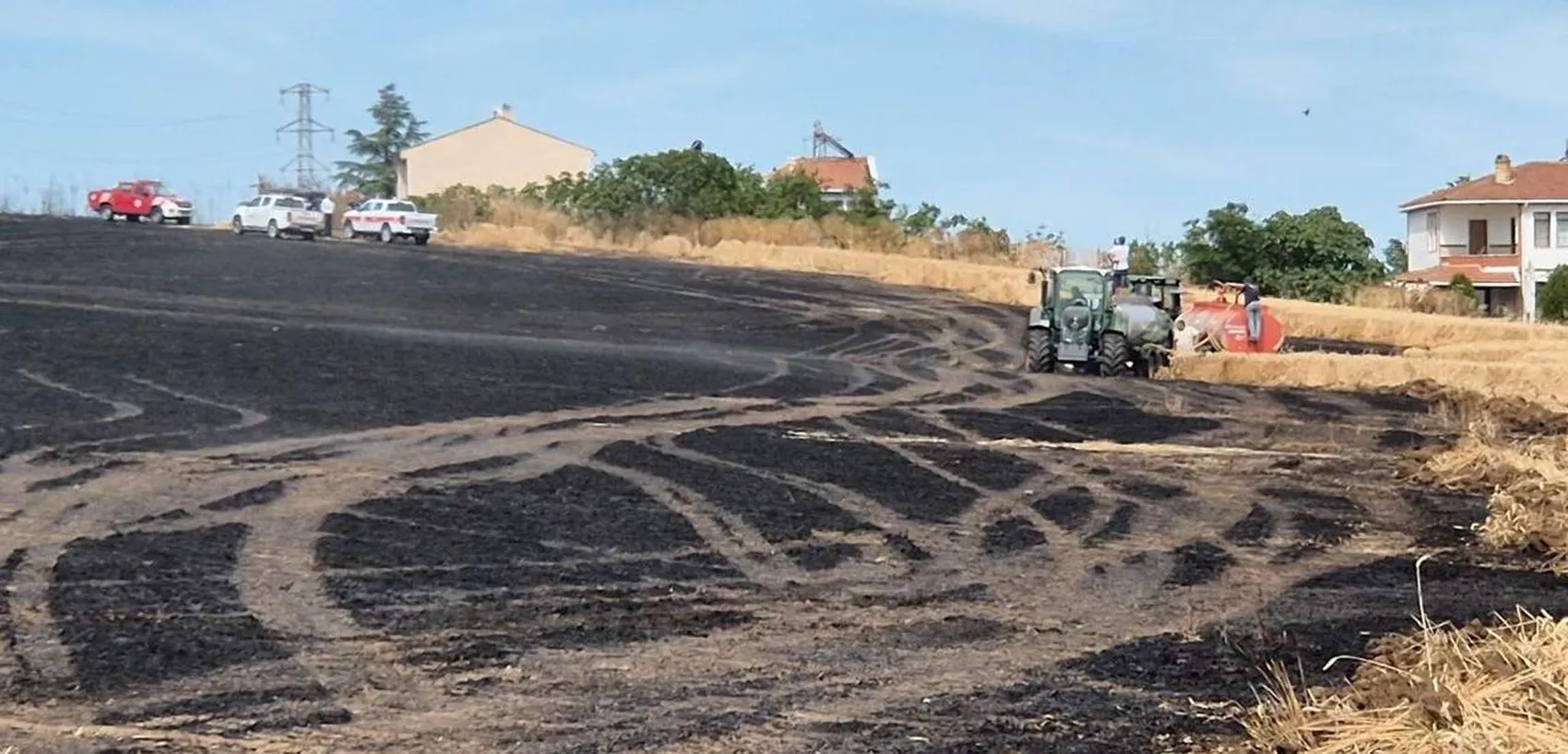 Tekirdağ'da hasat öncesi büyük yangın