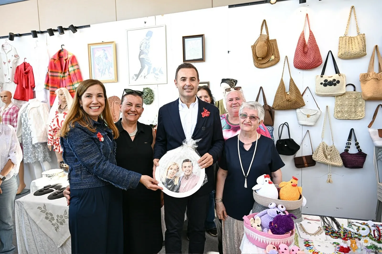 Balıkesir'de el emeği ürünler görücüye çıktı