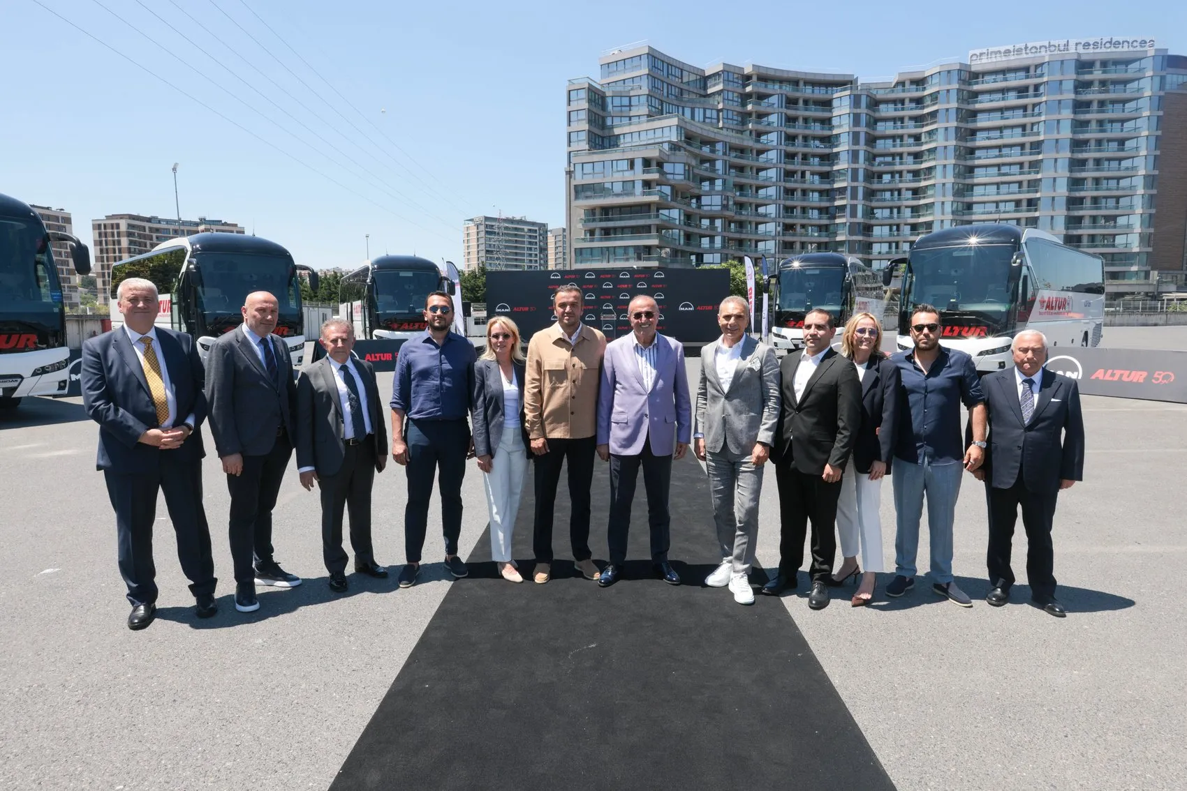 Abdurrahim Albayrak filosunu 30 yeni otobüsle büyüttü