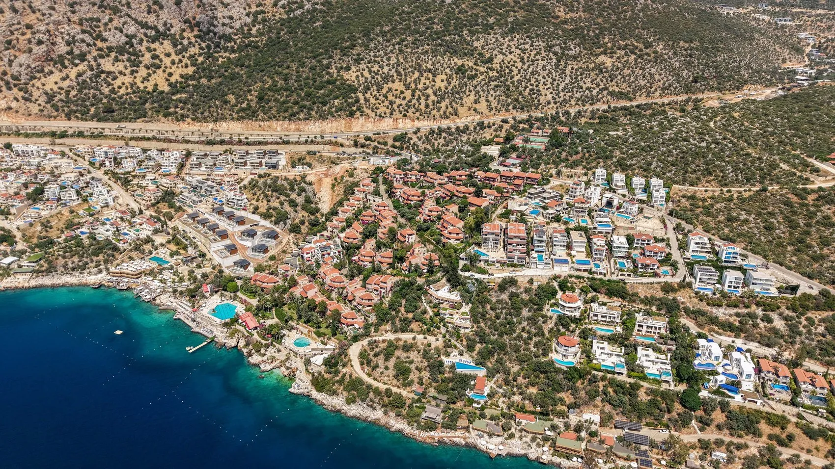 Kaş ve Kalkan villalarında yaz yoğunluğu başlıyor