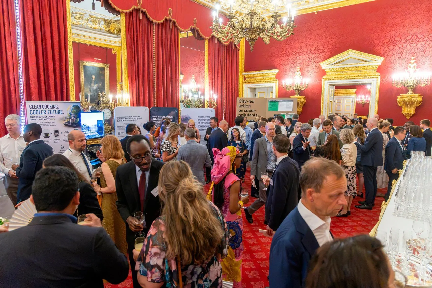 Bakan Kurum Londra'da Kral Charles ile iklim zirvesini konuştu