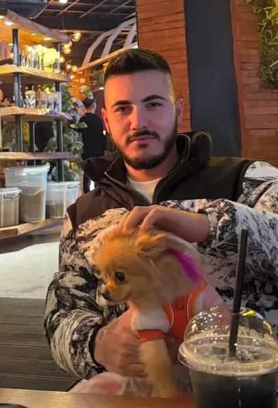 Park halindeki araçta ölü bulunan iki genç toprağa verildi