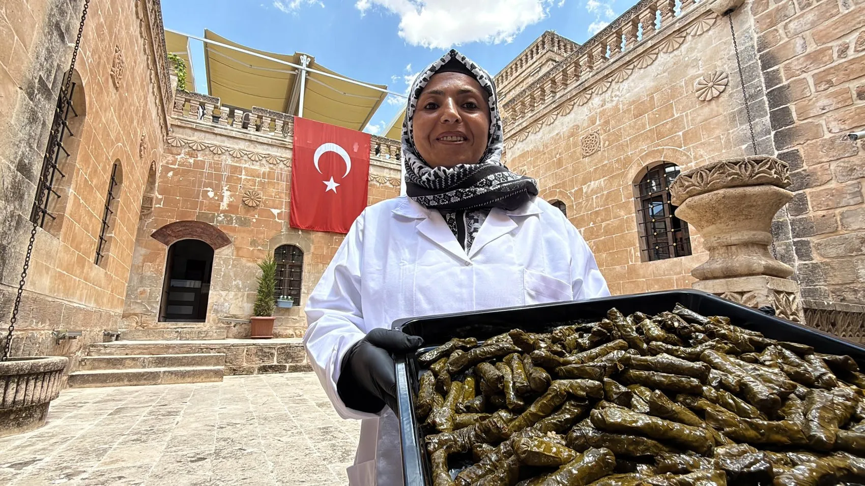 Midyatlı kadınlar tarihi konakta ekonomiye can veriyor