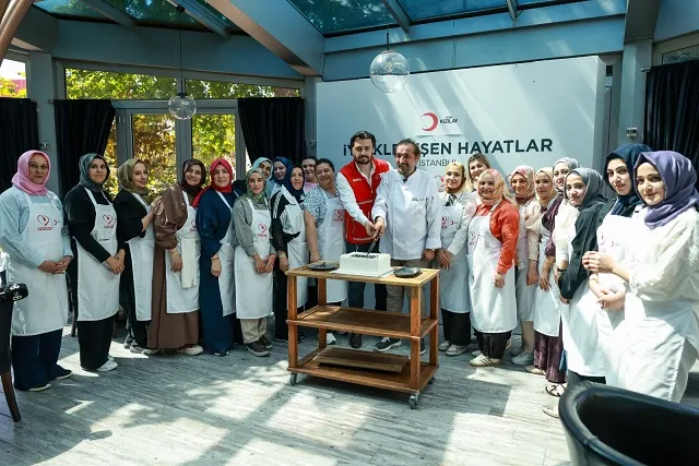 Depremzede kadınlar profesyonel mutfağın inceliklerini öğrendi
