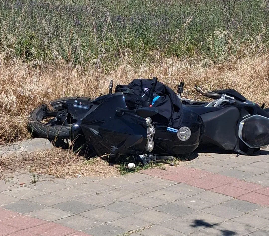 Kaskı takılıydı, 15 metre sürüklendiği kazadan sağ kurtuldu