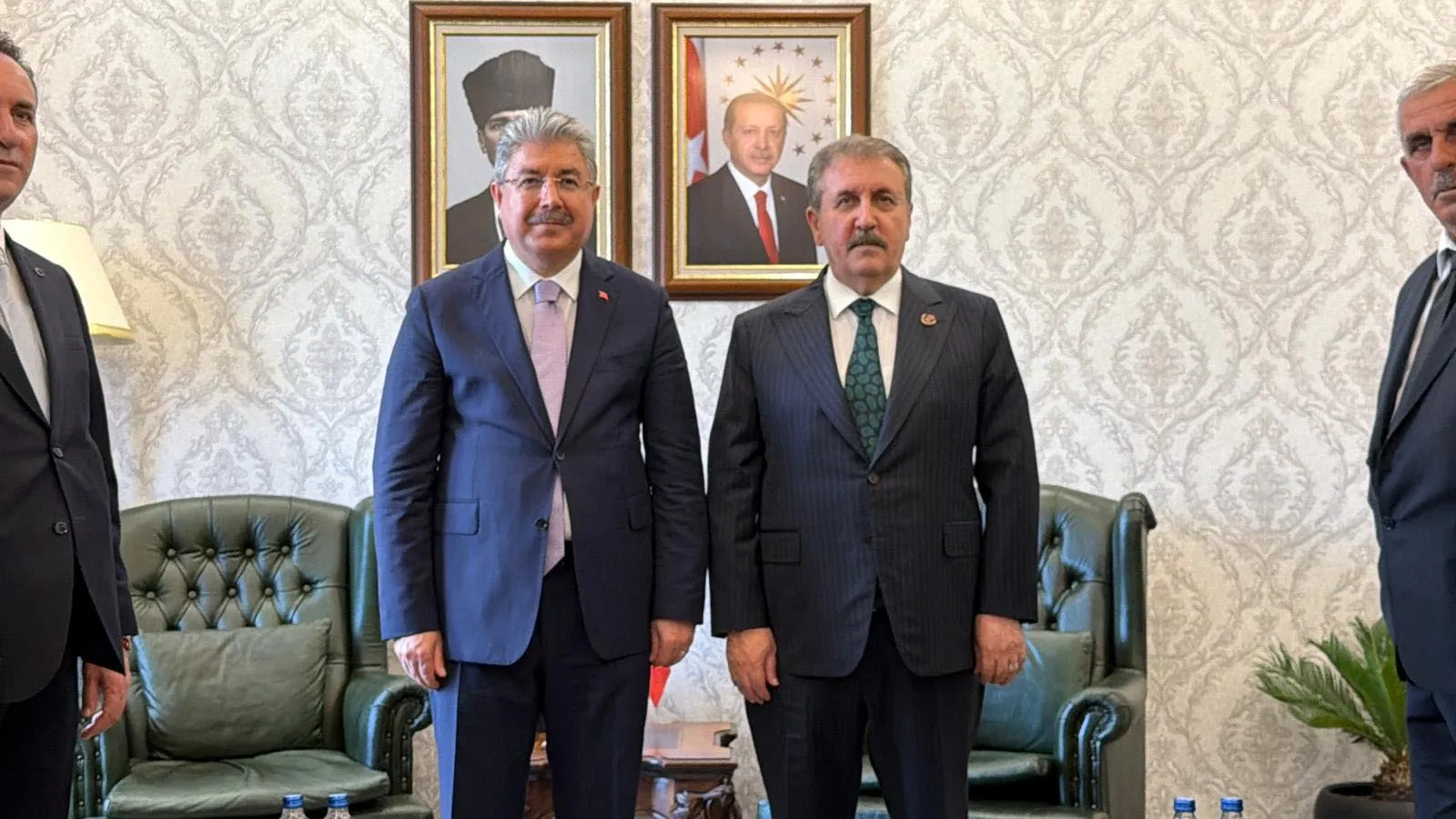 Destici ABD yönetimini eleştirdi Ne yapacağı belli olmayan biri var
