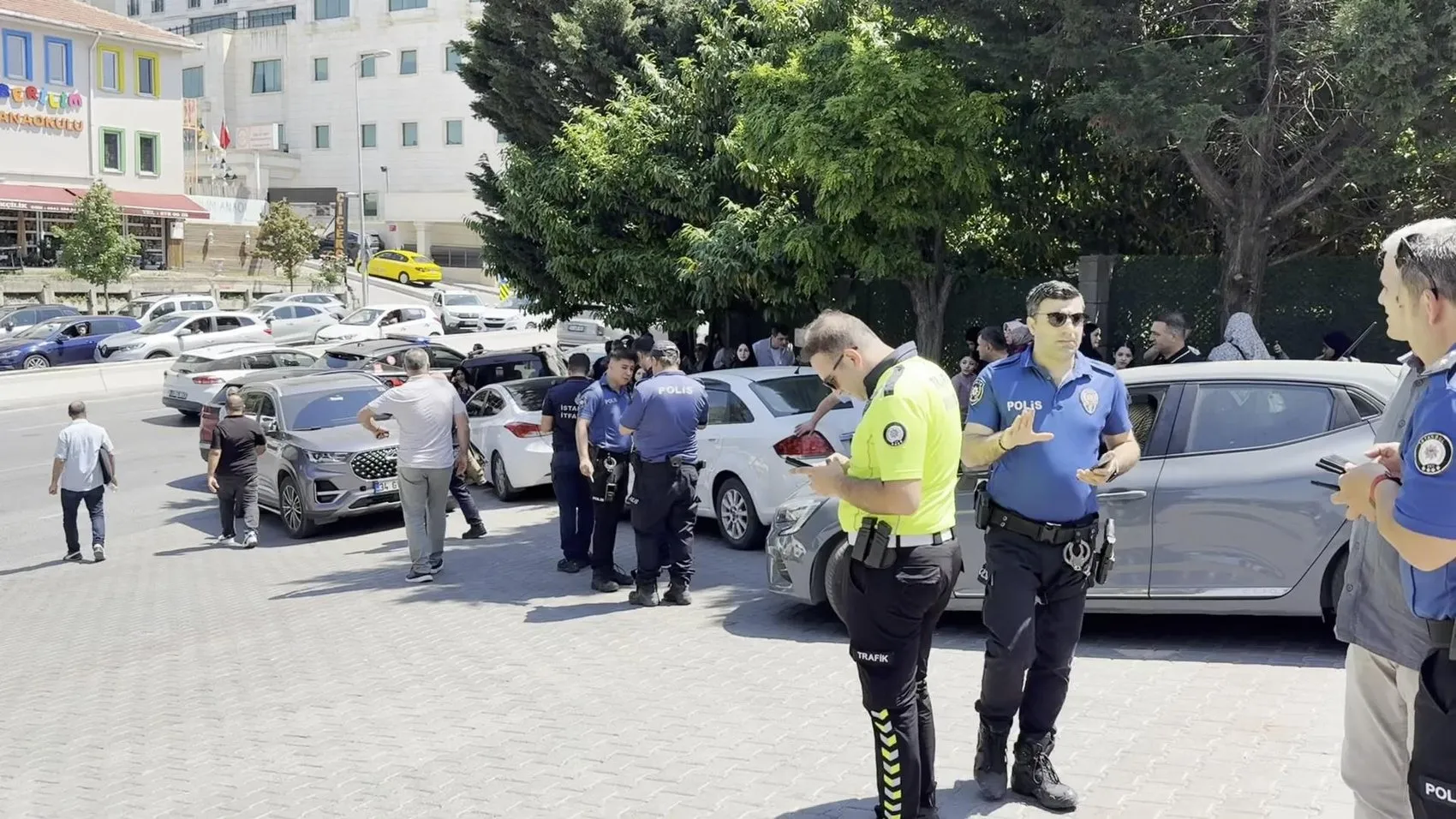 Sınav telaşı otoparkta dehşete dönüştü