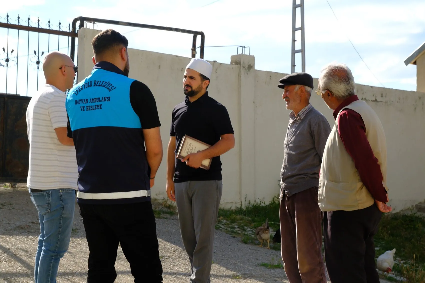 Van'da bir mahalle kuduz riski nedeniyle karantinaya alındı