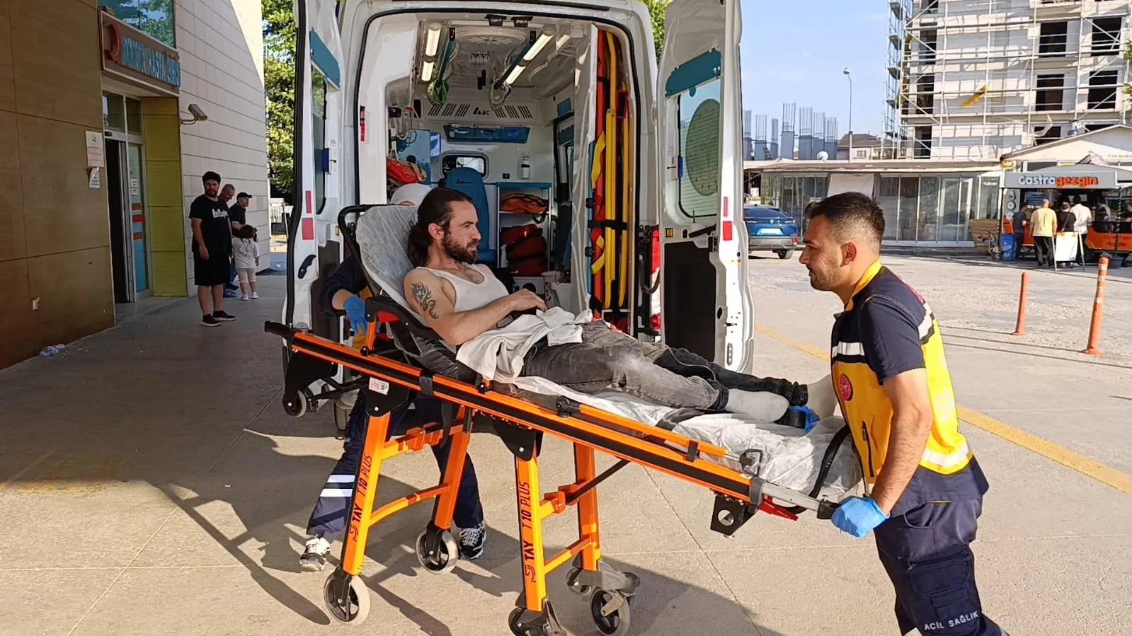 İnegöl'de arkadaş kavgası kanlı bitti